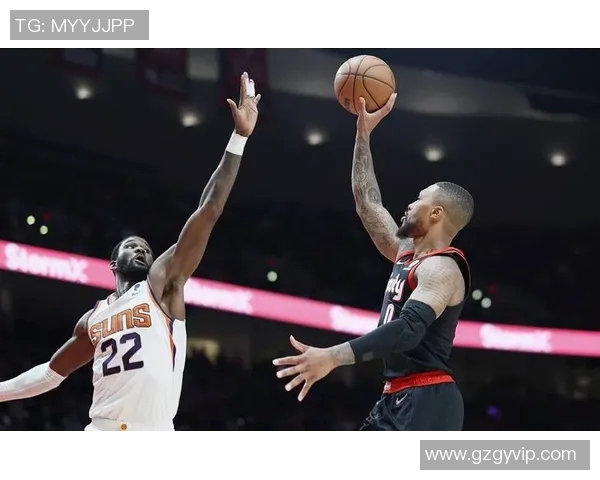 布鲁克洛佩斯：从篮下巨兽到全能球员的华丽转身